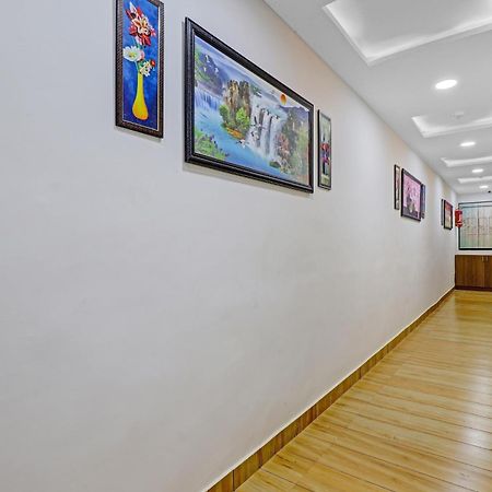 Hotel O R S Palace Ахмедабад Экстерьер фото